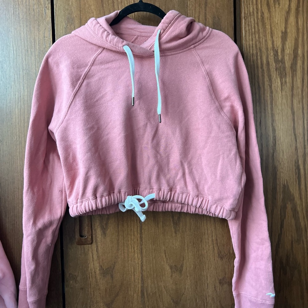 Hollister crop hoodie